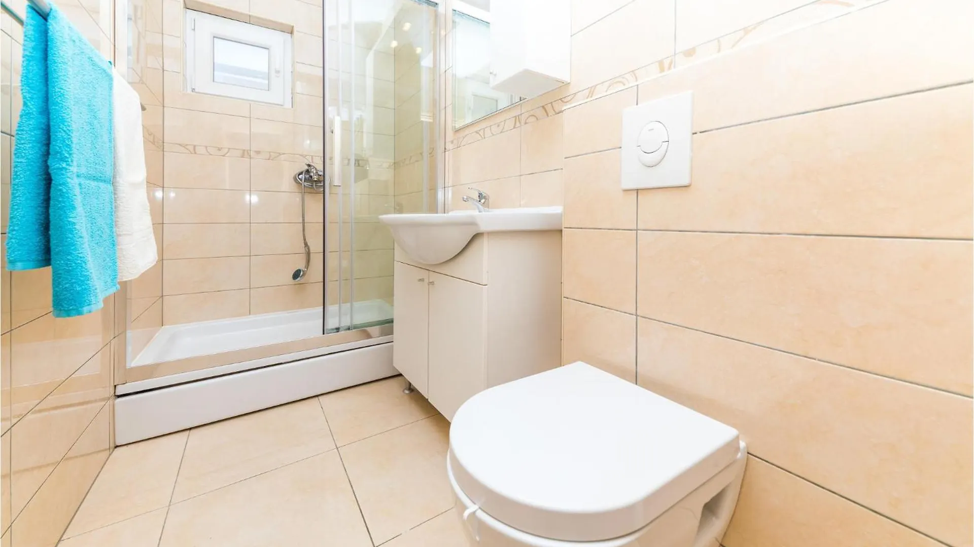 Awesome Home In Okrug Gornji With Kitchen Trogir 0*,