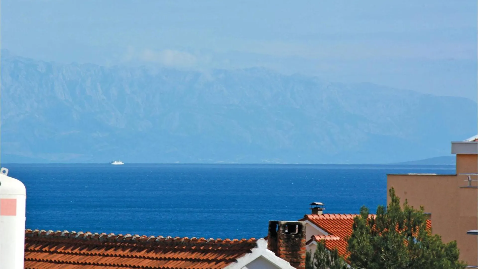 Awesome Home In Okrug Gornji With Kitchen Trogir 0*,