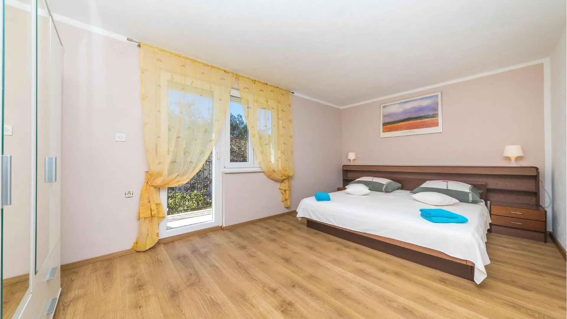 Дом отдыха Awesome Home In Okrug Gornji With Kitchen Трогир